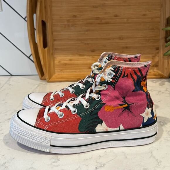 Converse CTAS LIFT HI STRAWBERRY JAM WHITE BLACK platform tropical print size 8 - Picture 1 of 16